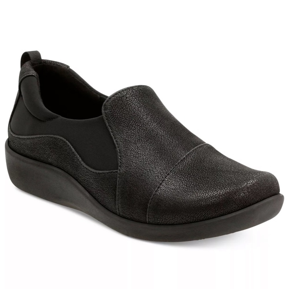 Clarks Women's CloudSteppers Sillian Paz Slip-On Loafer